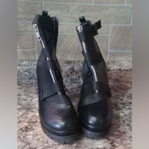 cape robin Boots womens size 8.5